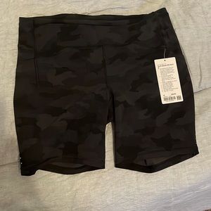 NWT lululemon Swift Speed HR shorts 8”